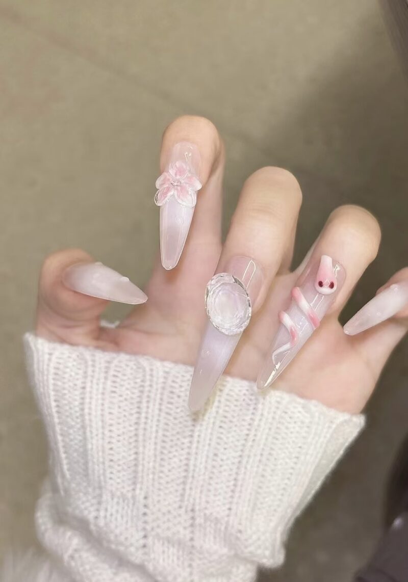 Crystal Bloom & Bear Press-On Nails | Princess Fantasy Series