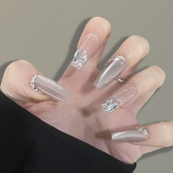 Silver Chrome Accent Press-On Nails | Modern Luxe Series
